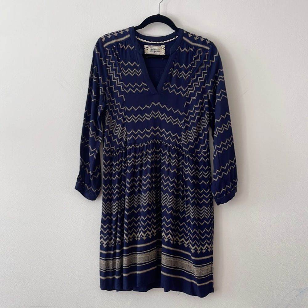 Anthropologie Holding Horses Women’s Navy Blue Chevron Dress w pockets Size M
